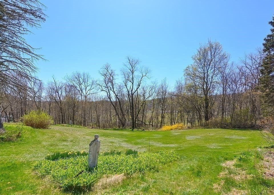 47 E Prospect St, Fitchburg, MA 01420 Zillow