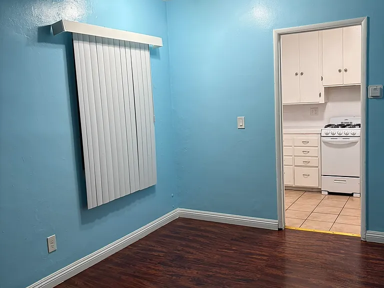5042 Valley Blvd #4 — Photo 7