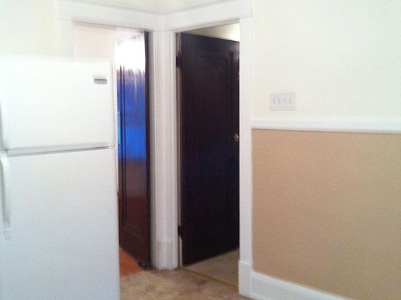 3rd image of 120 Shoshone St