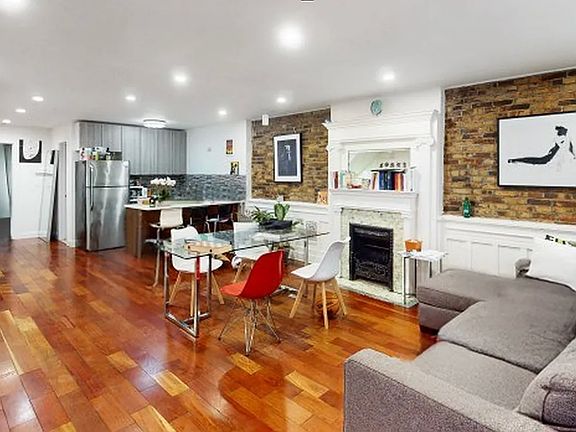 4th image of 852 Park Pl #1