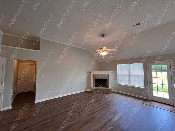 4th image of 4201 Louden Dr