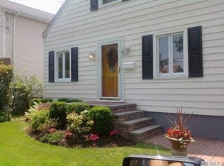 81 W Clinton Ave, Roosevelt, NY 11575