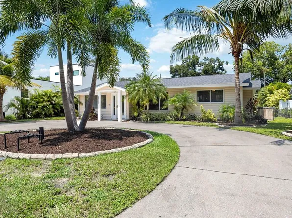 2575 Hyde Park St, Sarasota, FL 34239