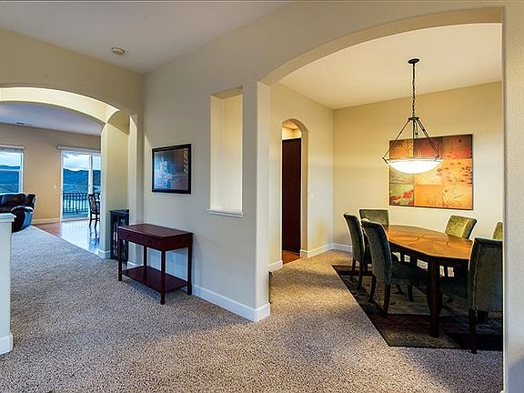 3rd image of 3700 Desert Fox Dr