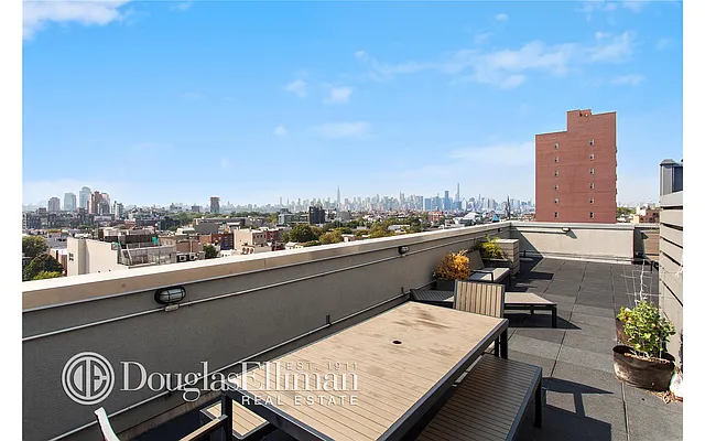 Sold by Douglas Elliman | media 19