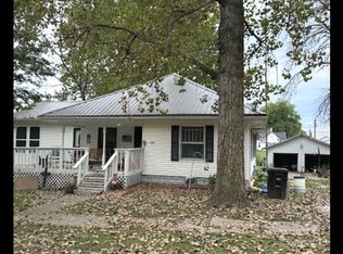 206 Bloomington St, Bevier, MO 63532
