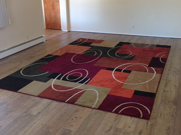 5th image of 204 Hall St APT 1