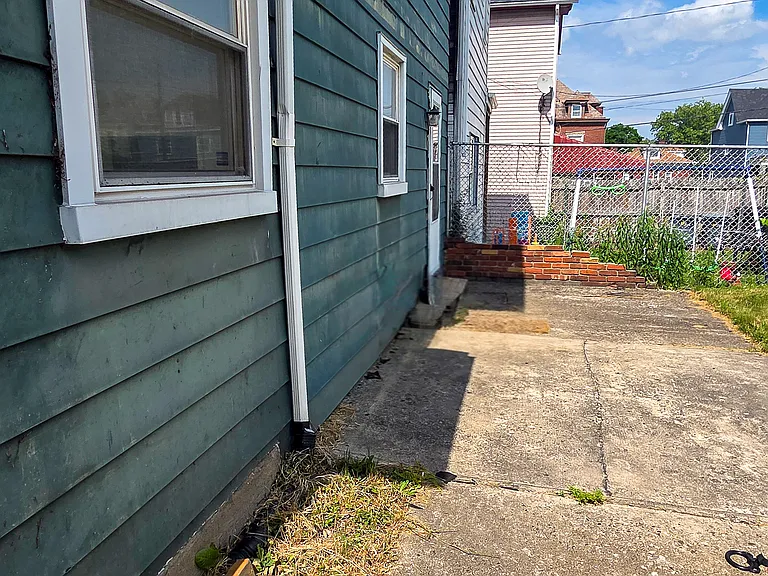 346 E 12th Ave #1 — Photo 5