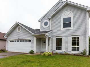 681 Thoreau Dr, Elgin, IL 60120