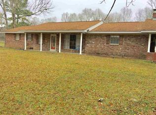 95 Sprayberry Rd, Morton, MS 39117