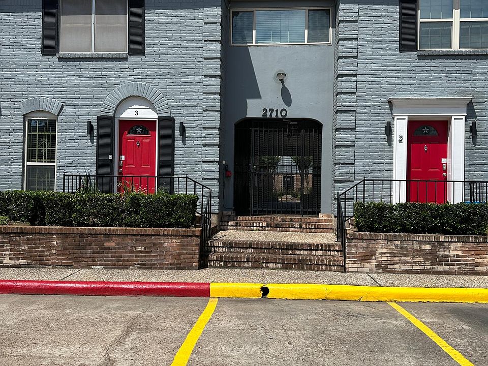 1st image of 2710 Briarhurst Dr APT 8