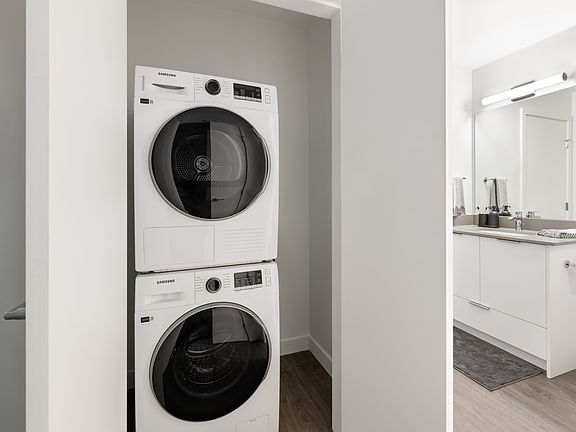 5th image of 707 Hillside Ave #3-Bedroom