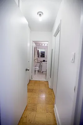 Rented by Avenues Real Estate | media 19