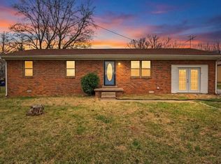 402 Yokley Dr, Franklin, KY 42134