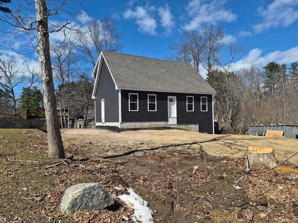 10 Phyllis Avenue, Raymond, NH 03077