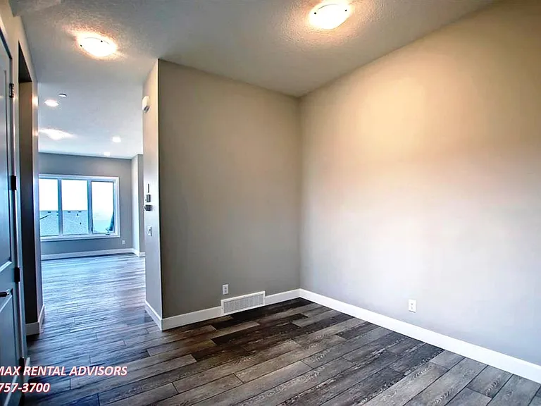 143 Lucas Ter NW #UPPER — Photo 10