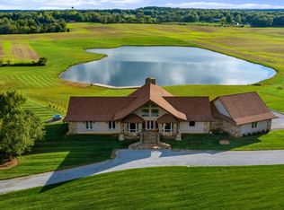 733 County Road 1350 N, Carmi, IL 62821