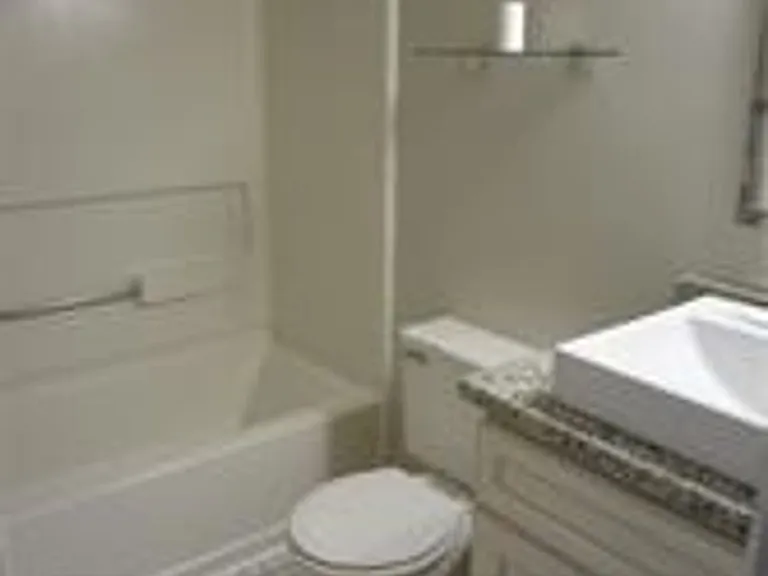 7105 Kearny Ave — Photo 12