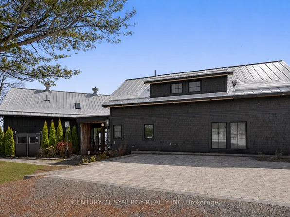 4/6 Sifton Rd, Front Of Yonge, ON K0E 1R0