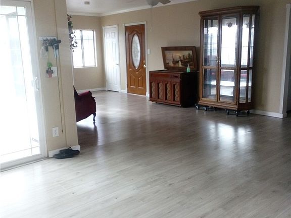 4th image of 11742 Terradell St