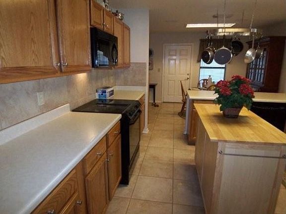 5th image of 14202 Emerald Hill Dr