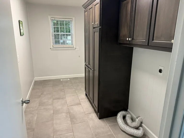 45 W South St — Photo 2