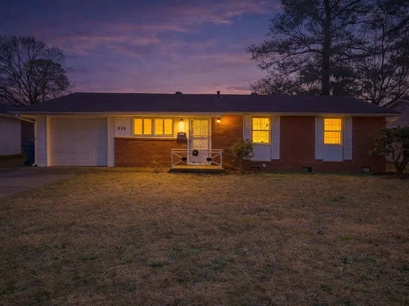213 Donna Dr, Little Rock, AR 72205