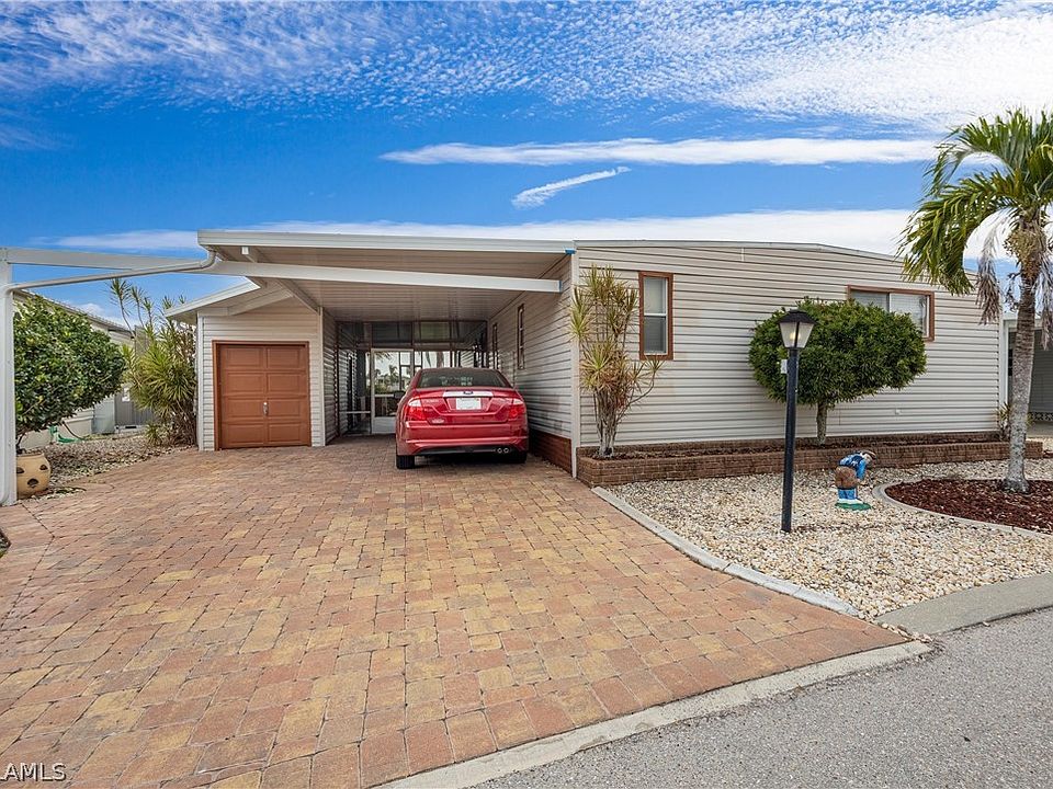 1st image of 207 Nicklaus Blvd