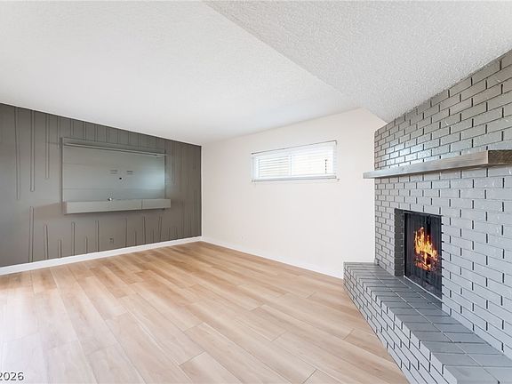 5th image of 4355 Montdale Ave