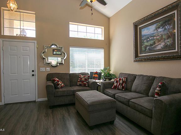 3rd image of 2232 E Kelton Ln