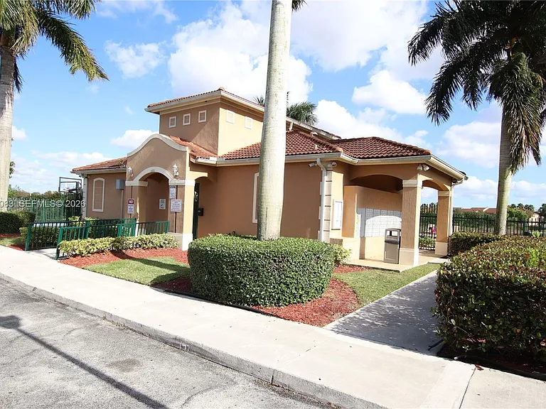 14758 SW 9th Ln — Photo 32