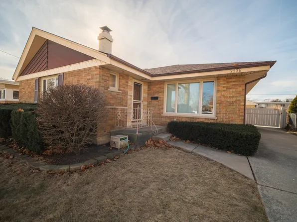 2226 Boeger Ave, Westchester, IL 60154