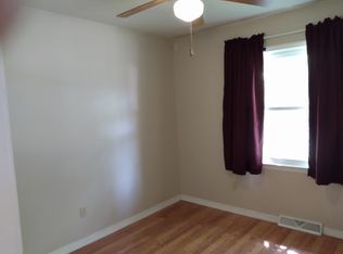 5212 Woodland Dr, Clarksburg, WV 26301