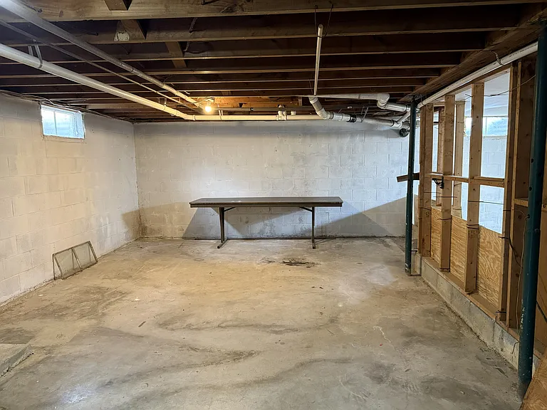 3900 S Main St — Photo 21