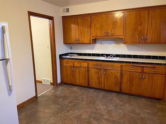 5th image of 6412 W Lisbon Ave #2