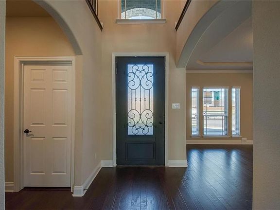 2nd image of 700 Minecreek Ct