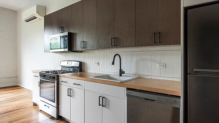 Rented by Goose Property Management LLC | media 21