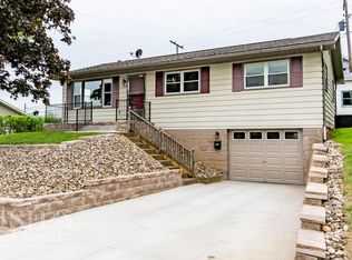 725 Wildwood Blvd, Williamsport, PA 17701