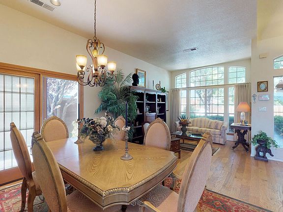 3rd image of 3404 Vista Del Sur St NW
