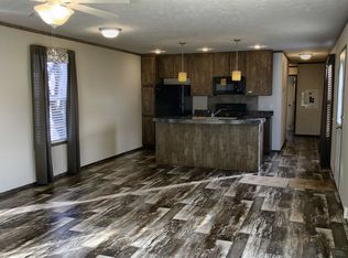 11 Golfview Ct, North Liberty, IA 52317