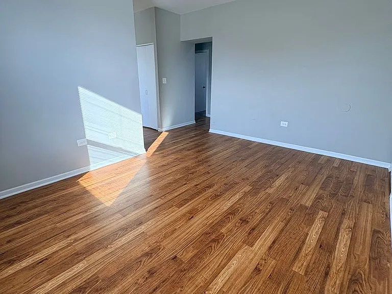 5000 W Madison St — Photo 3