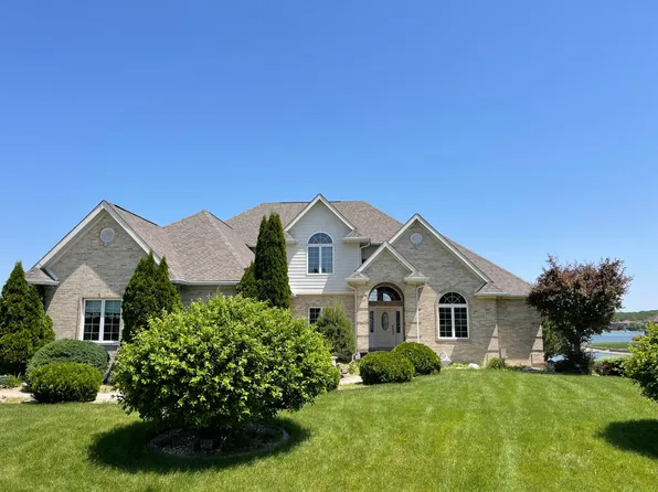 10281 Doubletree Dr S, Winfield, IN 46307