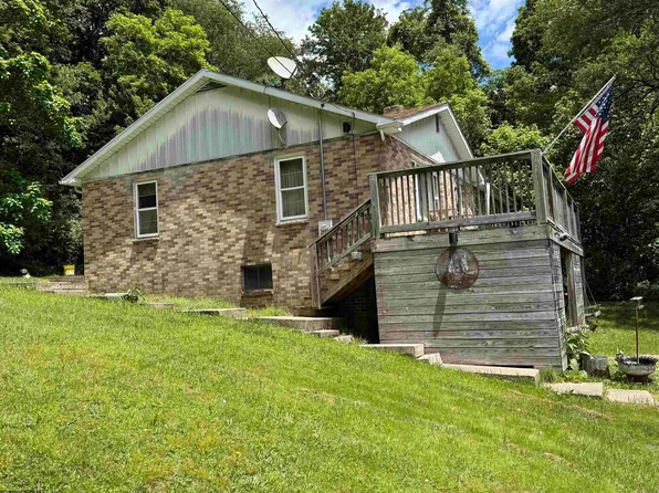 3416 Pleasantdale Rd, Kingwood, WV 26537