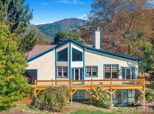 22 Mountain Spring Ln, Canton, NC 28716