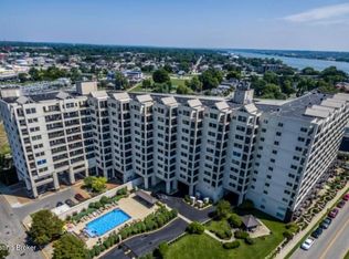 1 Riverpointe Plz APT 911, Jeffersonville, IN 47130