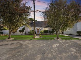 2859 Weeks Ave, Oceanside, NY 11572