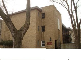 7420 N Winchester Ave APT 2C, Chicago, IL 60626