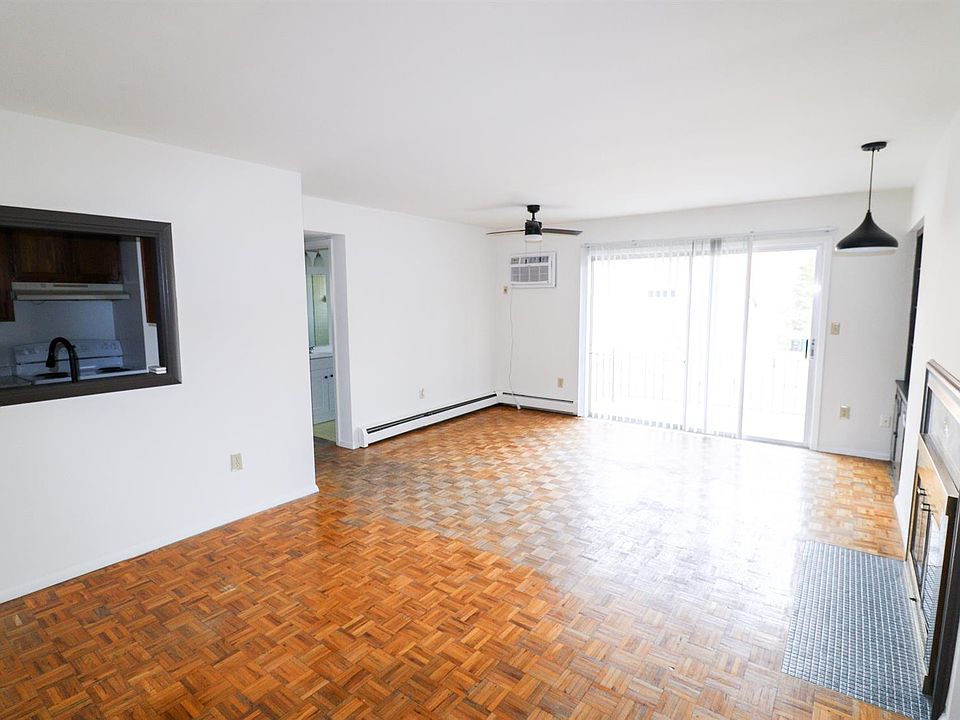 1st image of 1824 Mears Ave APT 5