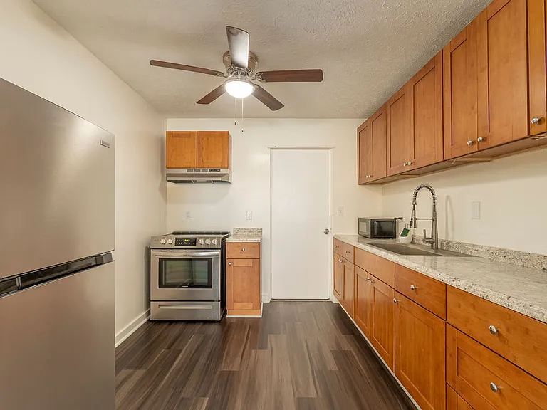 Plumeria Rd — Photo 20
