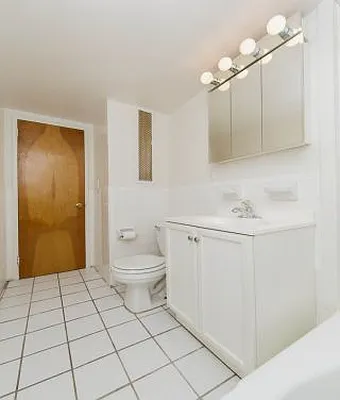 Rented by Icon Realty Management | media 7